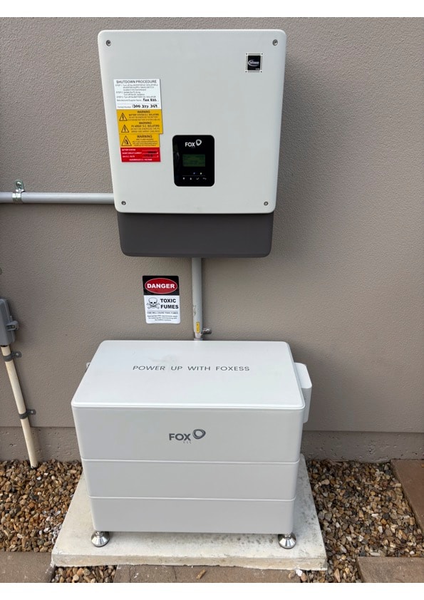 Battery storage installation